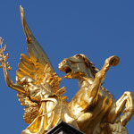 Pont Alexandre III: "Renomée de la Science" 