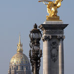 Pont Alexandre III: perspective vers les Invalides