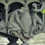 Pont Bir-Hakeim: "les forgerons"