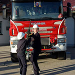 Fabian Mistelbauer und Tim Hofmann arbeiten mit dem Greifzug