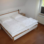 Schlafzimmer OG links