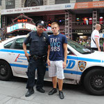 Sebi und ein Polizist - NYC