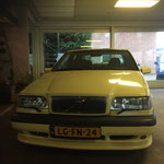 volvo 850 T5R cream yellow