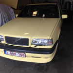 volvo 850 T5R cream yellow