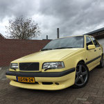 volvo 850 T5R cream yellow