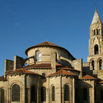 Vue sur le chevet roman et le clocher - Collégiale de Saint-Léonard-de-Noblat