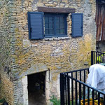 avant : Enduit à la chaux à "pierres vues" et enduit traditionnel taloché