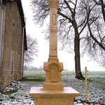 Après : Restauration complète du calvaire d'ETON (55) en pierre de Jaumont et dallage en pierre de Bourgogne
