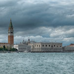 Venezia - sotto la pioggia dal vaporetto