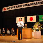 激励費贈呈（県立松山高校　陸上競技部　北川翔選手）