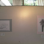 左：原 穂野香（小5）「うさぎのいる静物」右：篠澤 麿依（高3）「八重桜」