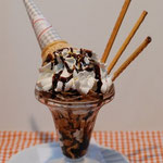 チョコレートパフェ  CHOCOLATE PARFAIT