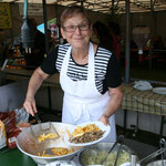 Und die Stimmung ist super! Liegt bestimmt am leckeren Gyros!