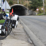 Das ist das 17te Tunnel seit dem Kiental, genau gleich viele wie von Seelisberg nach Spiez!