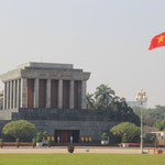 Das Mausoleum von Ho Chi Minh, er war ein vietnamesischer Revolutionaer, Politiker, Premierminister und Praesident!