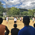 Volleymatch Lernende gegen Lehrpersonen