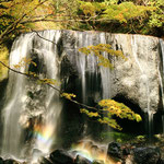虹の滝（福島県達沢不動滝  10月）太田克己