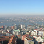 Blick vom Galataturm nordwestlich über das goldene Horn.