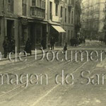 1925 Atarazanas desde su confluencia con la Cuesta del Hospital (a la derecha) hacia el este