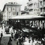 1887 Atarazanas desde el Puente. En el centro de la imagen, la "Pescadería de Atarazanas"; más allá de ésta, Calle Colón