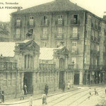 ¿Año? Comienzo de Atarazanas desde el puente. En primer plano, Mercado de Atarazanas, derribado en 1939