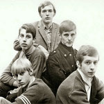 THE SPLODGES vlnr: Benny Brouwers, Rien de Leeuws, Tom Jansen, Peter mollen en Tielo van Doorn.