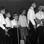 The Cookes - Dynamic Club in Amicitia, Den Haag 5 jan. 1963 - vlnr: Frank, Dave, George, Ann, James en Arthur Cooke