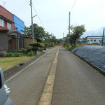 保養所予定地の前の道路