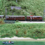 Einfahrt in den Bahnhof Wienerbruck-Josefsberg mit Stausee