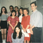 試験の後、門下全員で。右から二番目がソニア・アンシュッツ先生。いつもお洒落で、心の暖かい先生でした。（ブリュッセルにて）