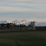 El Cortijo en Invierno con Sierra Nevada de fondo.