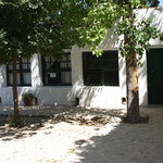 Exterior y entrada de una de la clases.