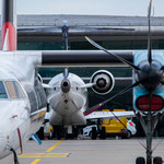 Bombardier CRJ-900LR und Bombardier dash 8 q400 im Vordergrund.