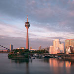 Rheinturm, vor der Show (Düsseldorf)