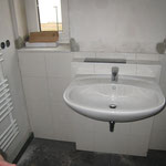13.01.2011 - das Waschbecken ist installiert