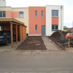 25.01.2011 - an der Straßenseite kann man den Weg erkennen