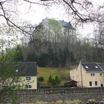 Die Burg vom Parkplatz