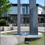 Rathaus und Brunnen in Wiesau