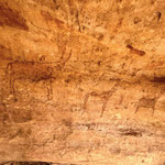 Peintures rupestres dans le canyon d'Amogjar en Mauritanie