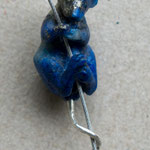 Kettenanhänger aus Lapislazuli und Silber