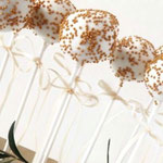 Cakepops, White with gold sprinkles, Cakepops Den Bosch