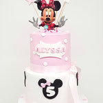 MinnieMouse Surprise BirthdayCake. Alyssa 5, Taart Den Bosch