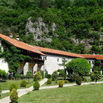 Monastère de Morača, bâtiments d'accueil des voyageurs