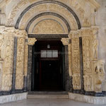 Trogir: portail de la cathédrale St-Laurent