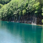 Les lacs sont couleur émeraude