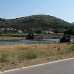 Sur la Trebišnjica, une noria permet d'irriguer les champs