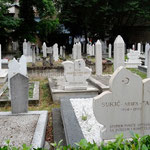 Mostar: cimetière musulman avec de nombreuses tombes de 1993