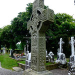 Monasterboice, Croix celtes