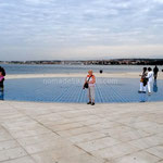 Zadar, Salut au soleil composé de panneaux solaires