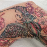 Masquage de cicatrice de brûlures bras avec Tatouage artistique 